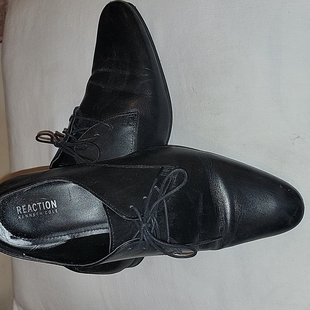 Kenneth Cole Reaction sz11 lace ups